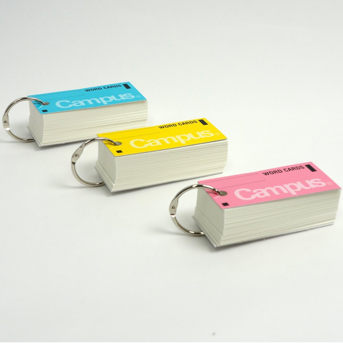 Set of 30 colorful mini flash cards with rings