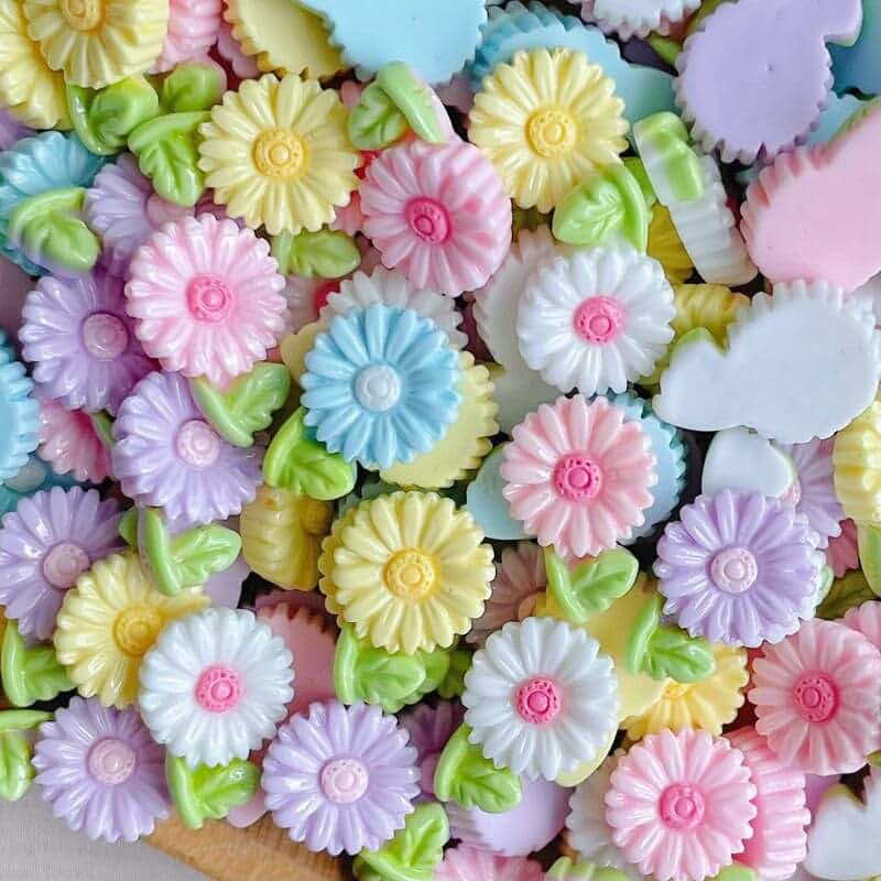 200 Mixed Color Daisy Flower Resin Cabochons