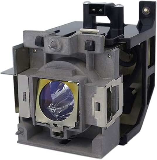 Replacement projector lamp with housing for SH940