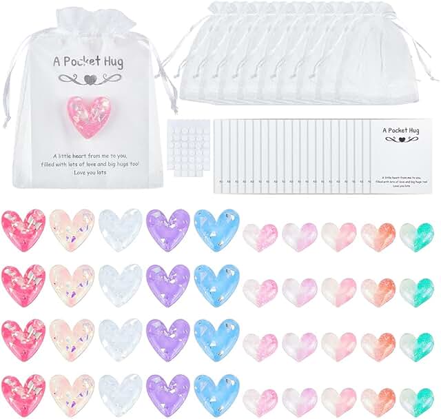 Heart-shaped pocket hug set with greeting card and organza bag