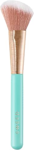 Angled Blush Brush with Synthetic Bristles