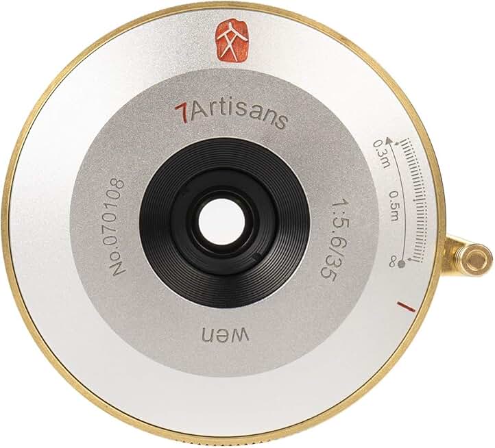 35mm f5.6 fixed focus lens for Leica M cameras