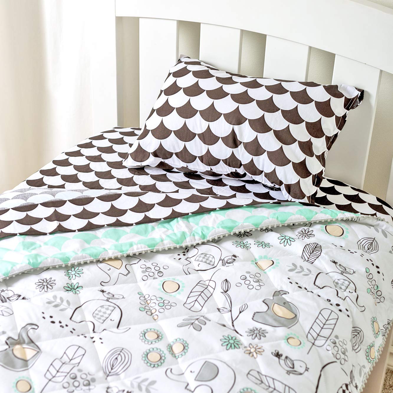 Kayden Toddler Sheet Set Pillowcase; Flat Sheet; Fitted Sheet)  Black Scallop