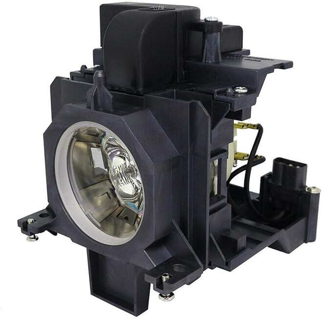 Replacement projector lamp with housing