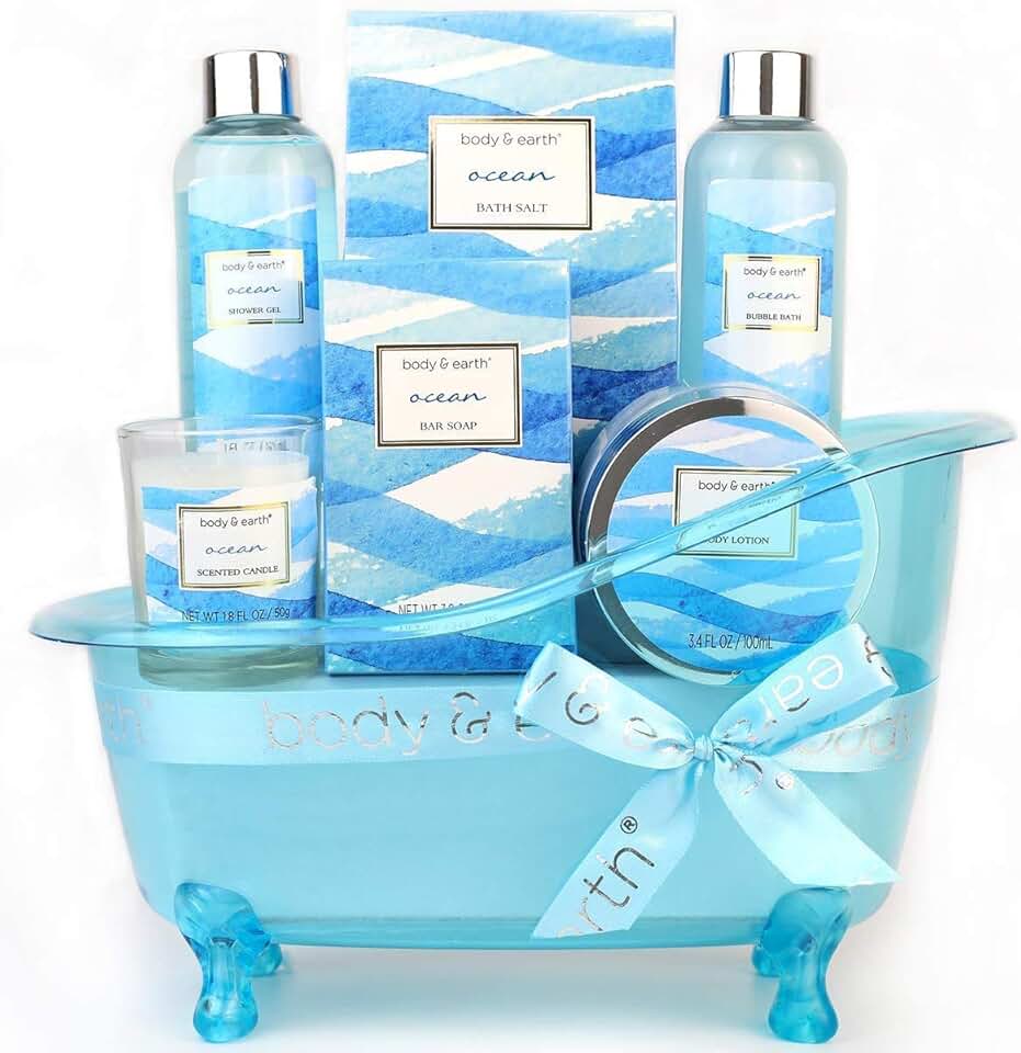 Bath and Body Gift Set with Lavender and Ocean Scents