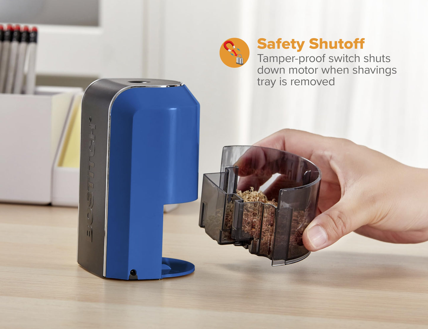 Vertical electric pencil sharpener with stall-free motor