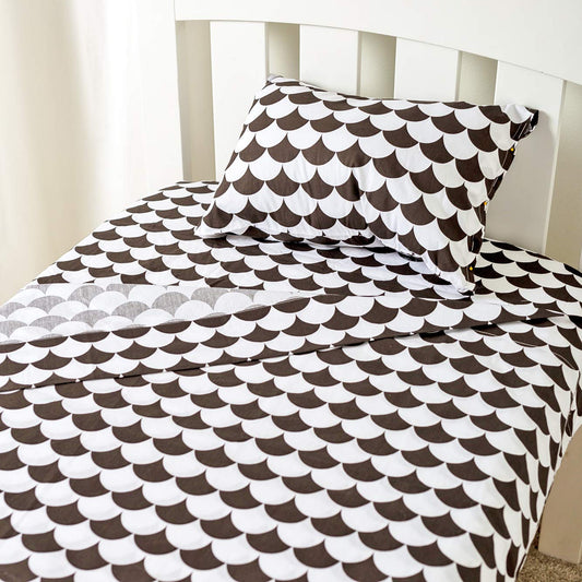 Kayden Toddler Sheet Set Pillowcase; Flat Sheet; Fitted Sheet)  Black Scallop