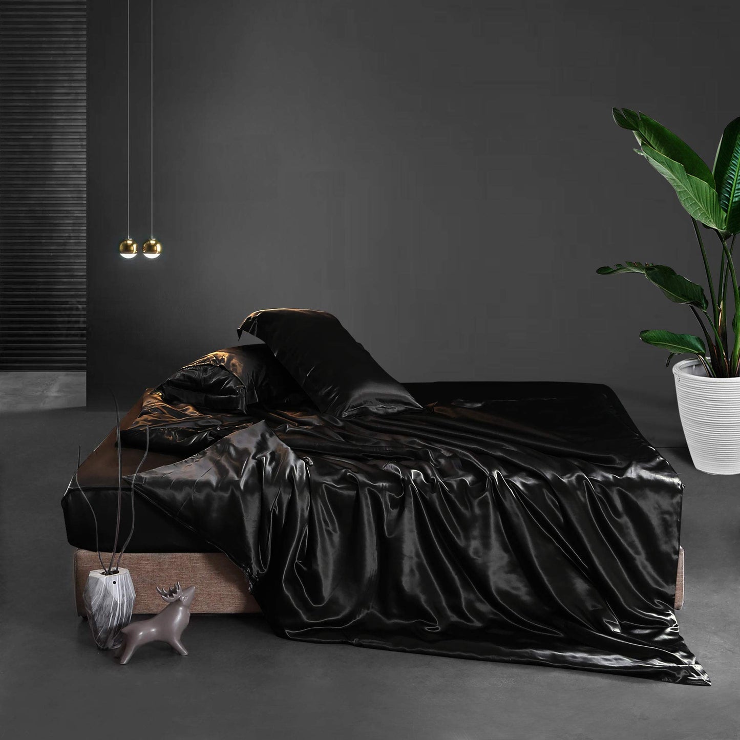 19mm 100% Silk Duvet Cover, 1 Duvet Cover ONLY, High End Down Comforter Quilt Cover with Zipper Closure  Seamless, Ultra Soft, Durable, King Size, Black