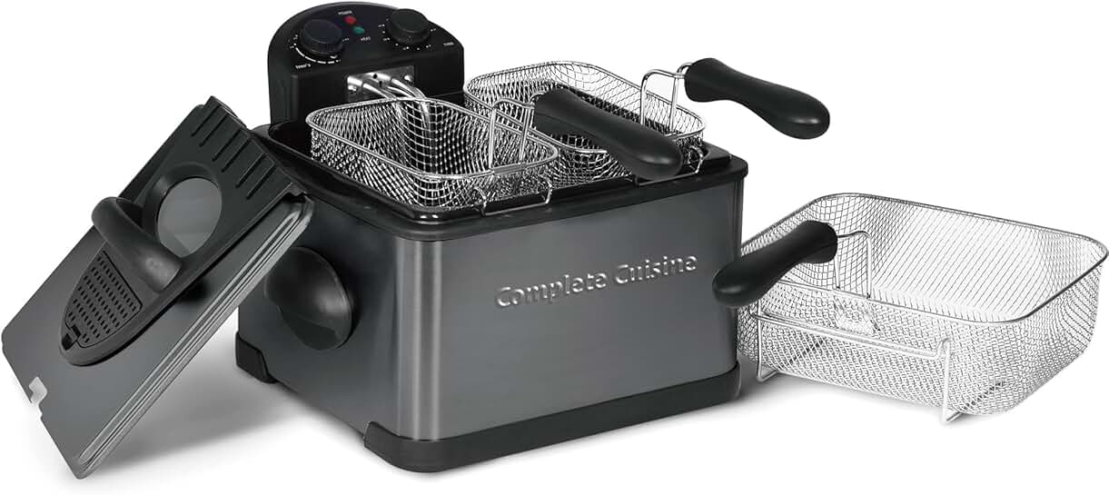 Electric deep fryer with 3 baskets and lid