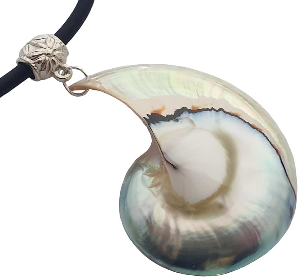Natural Pearly Mother of Pearl Shell Pendant Necklace