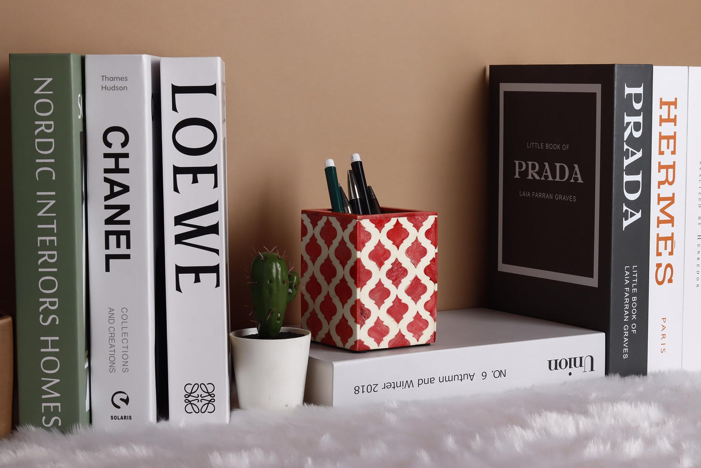Aesthetic Bone and Resin Pen Holder for Desk Organizer