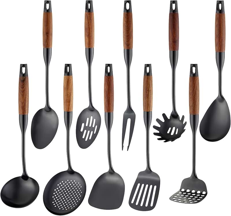 Set of five cookware pots with lids for kitchen use