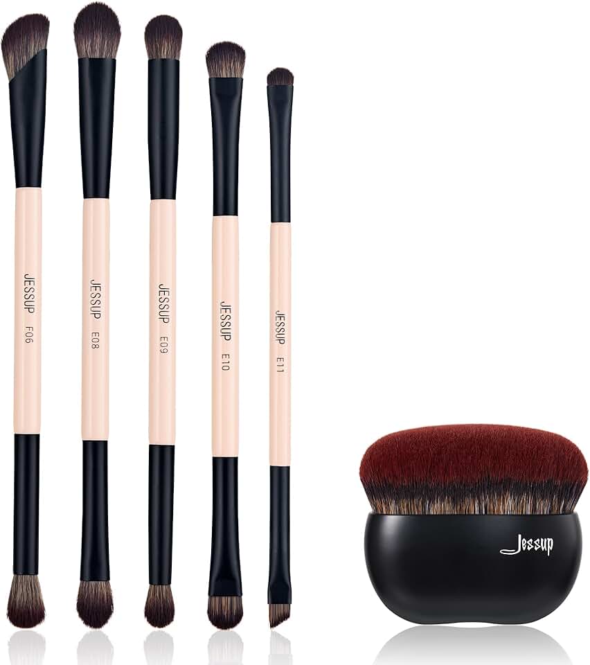 Eye and foundation makeup brushes bundle