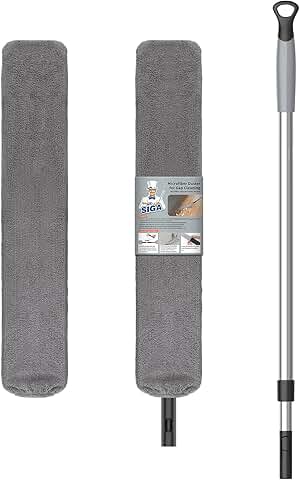 Flexible microfiber long duster with adjustable handle