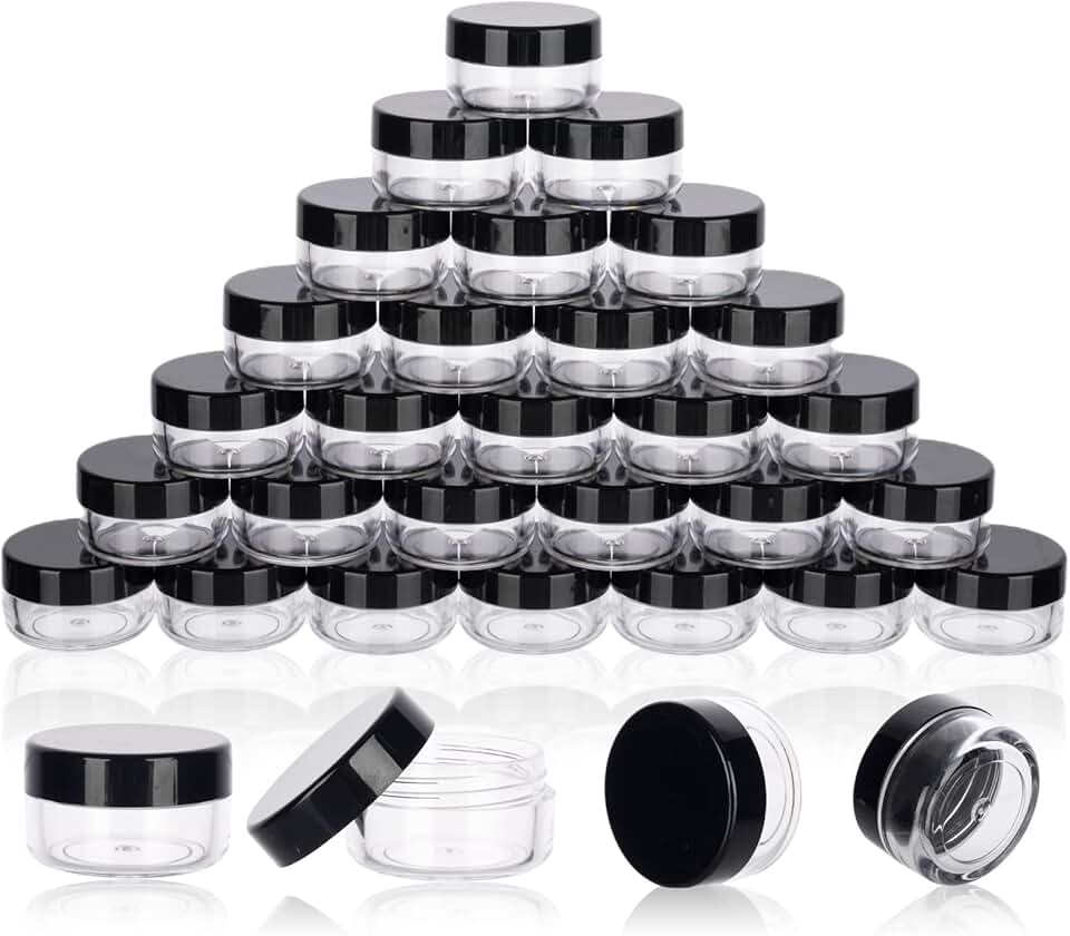 Set of 200 small jars with lids, labels, and spatulas