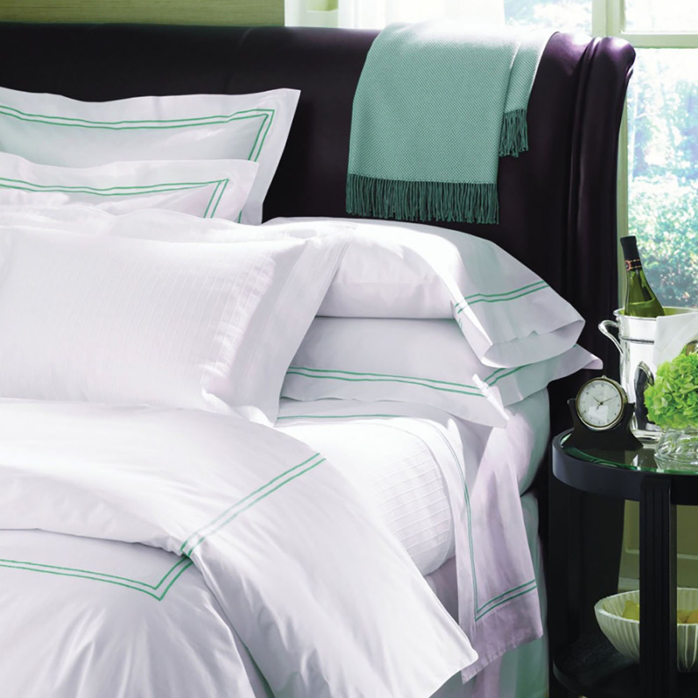 Grande Hotel by  Standard Pillow Case 22x33 White/Taupe)