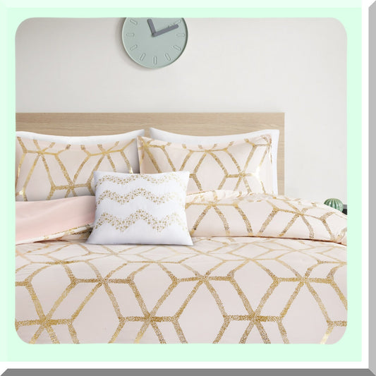 Glam Geometric Comforter Set - Ultra Soft Lightweight Bedding with Metallic Print, Matching Sham & Decorative Pillow for Full/Queen Size Bed, Modern Blush/Gold Theme