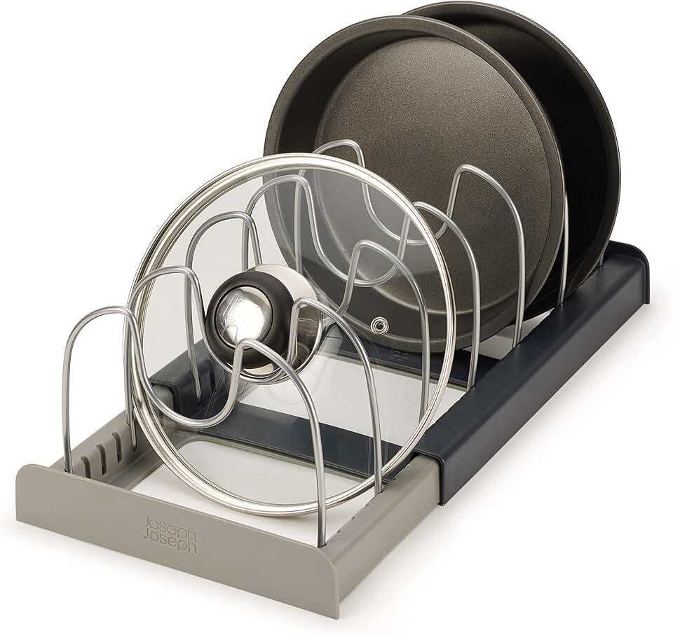 Drawer storage for cookware and baking trays