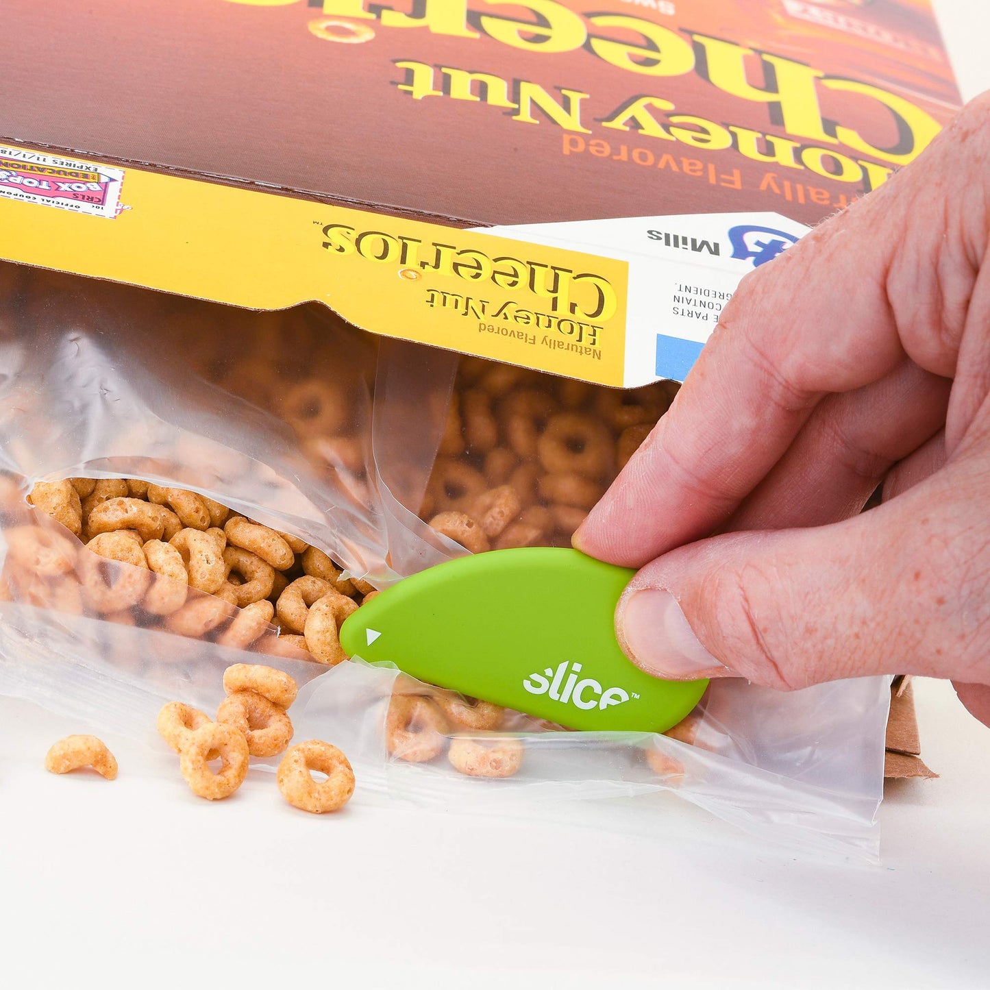 Safety cutter with ceramic blade for paper and coupons