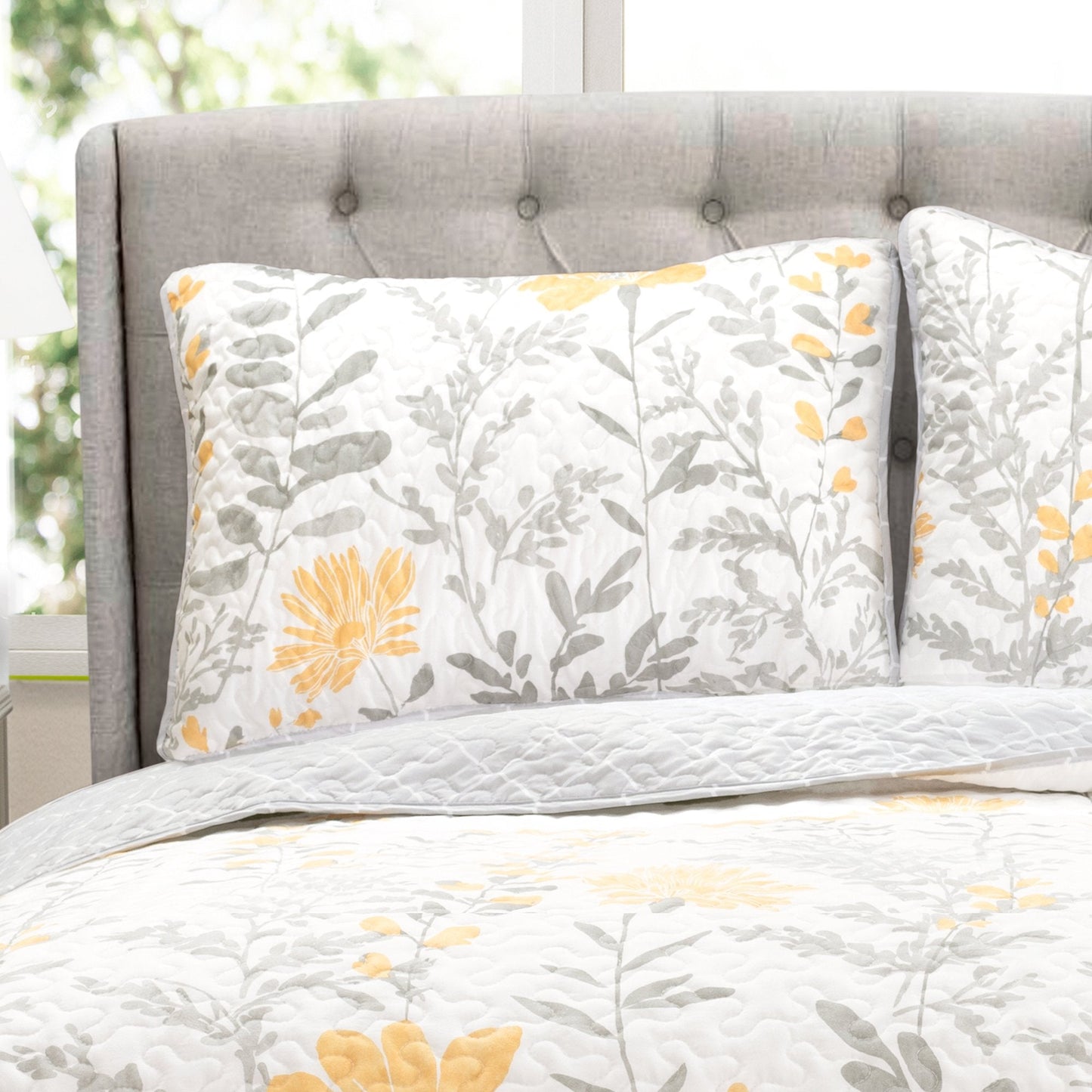 Yellow Aprile Reversible Quilt 3 Piece Floral Leaf Design Bedding Set-Full Queen Gray