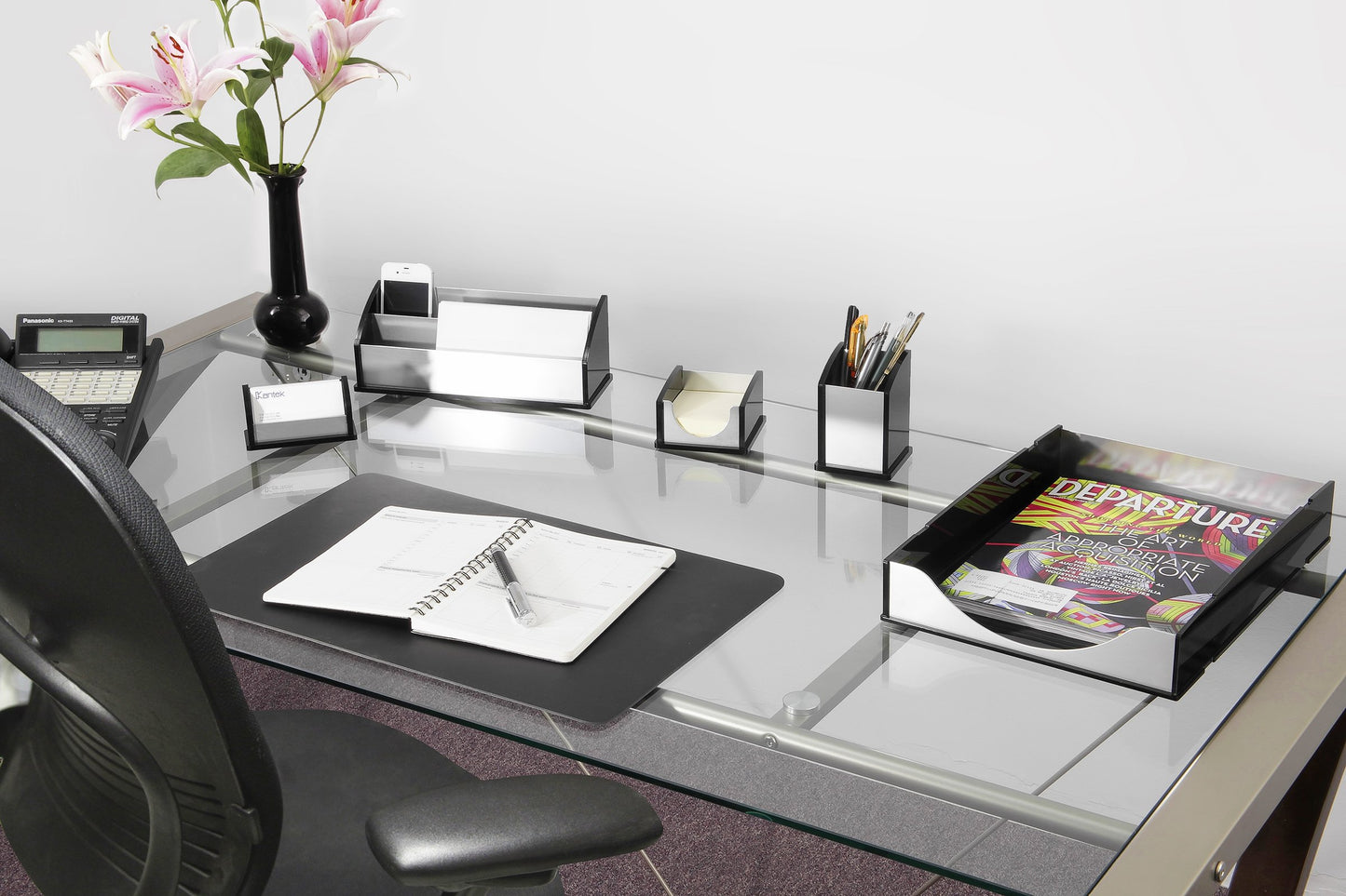 Black acrylic and silver aluminum pen holder