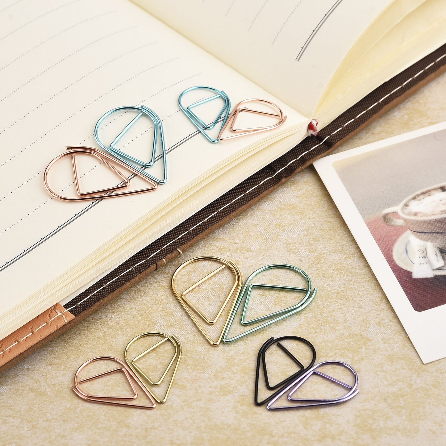 105 Multicolor Metal Paperclips for Office and Crafts