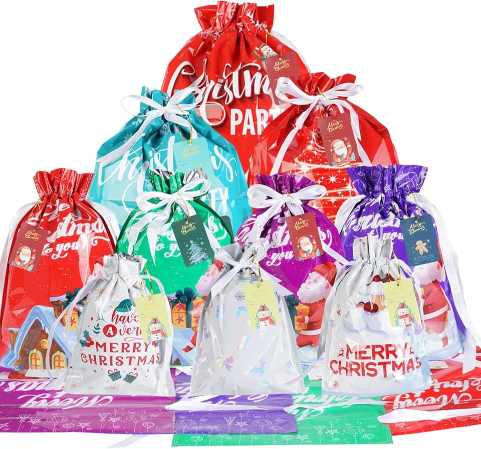 20 Christmas Gift Bags in Various Sizes with Tags