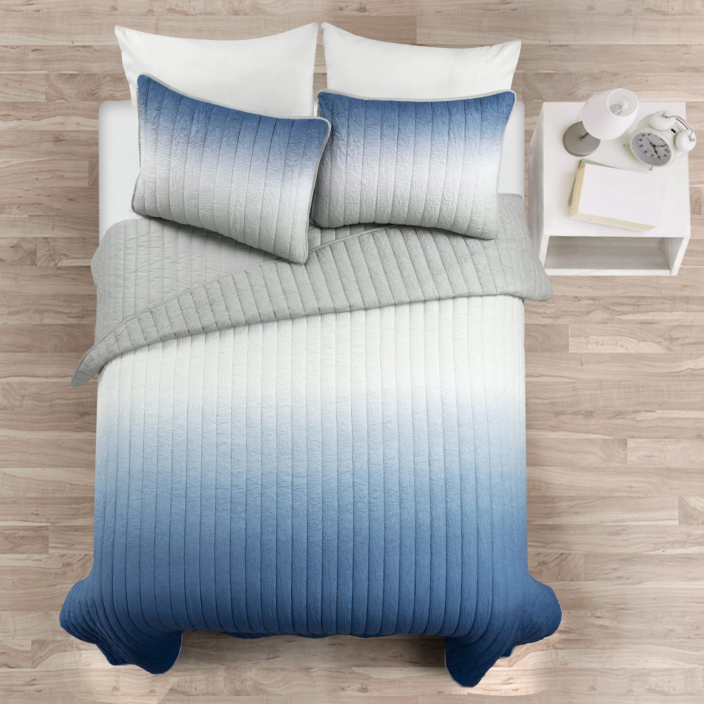 Crinkle Ombre 3 Piece Quilt Set, Full/Queen, Navy  Gray