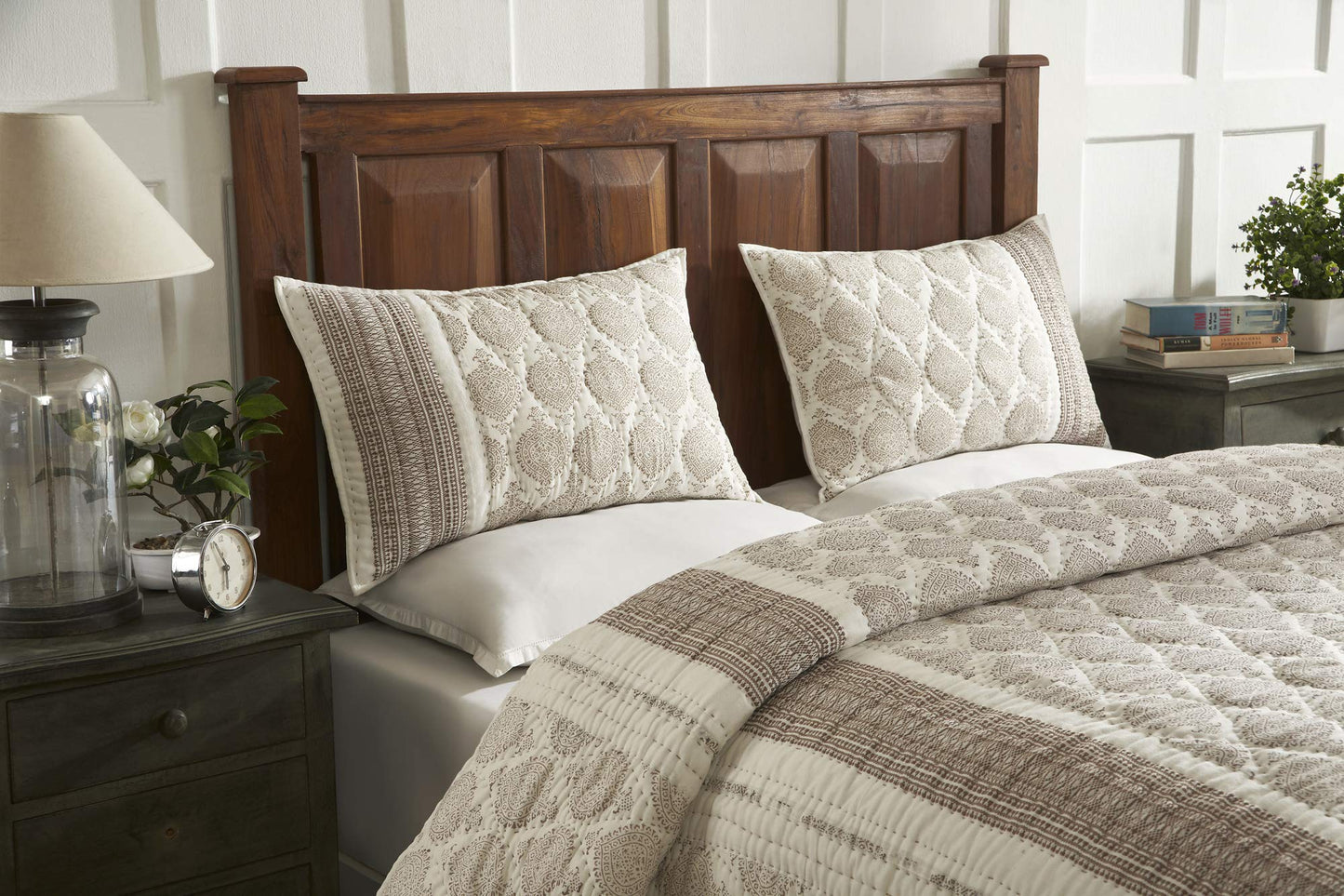 Esential is Unique Luxurious, Soft and Plush in Kantha Weave Block 100 Percent Cotton Quilted in Vibrant Colors, Full/Queen Comforter Set, Brown