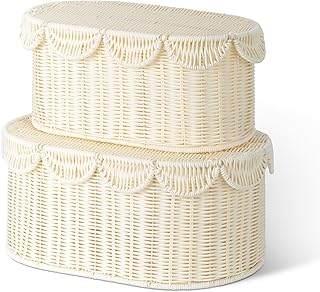 Plastic wicker storage basket with lid and scalloped edge