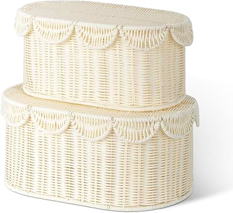 Plastic wicker storage basket with lid and scalloped edge