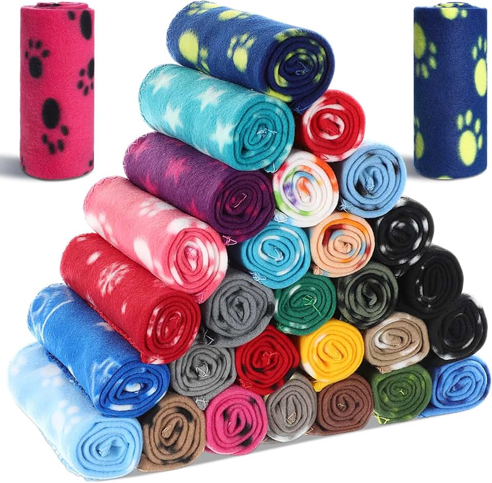 28-Piece Soft Fleece Puppy and Cat Blanket Set
