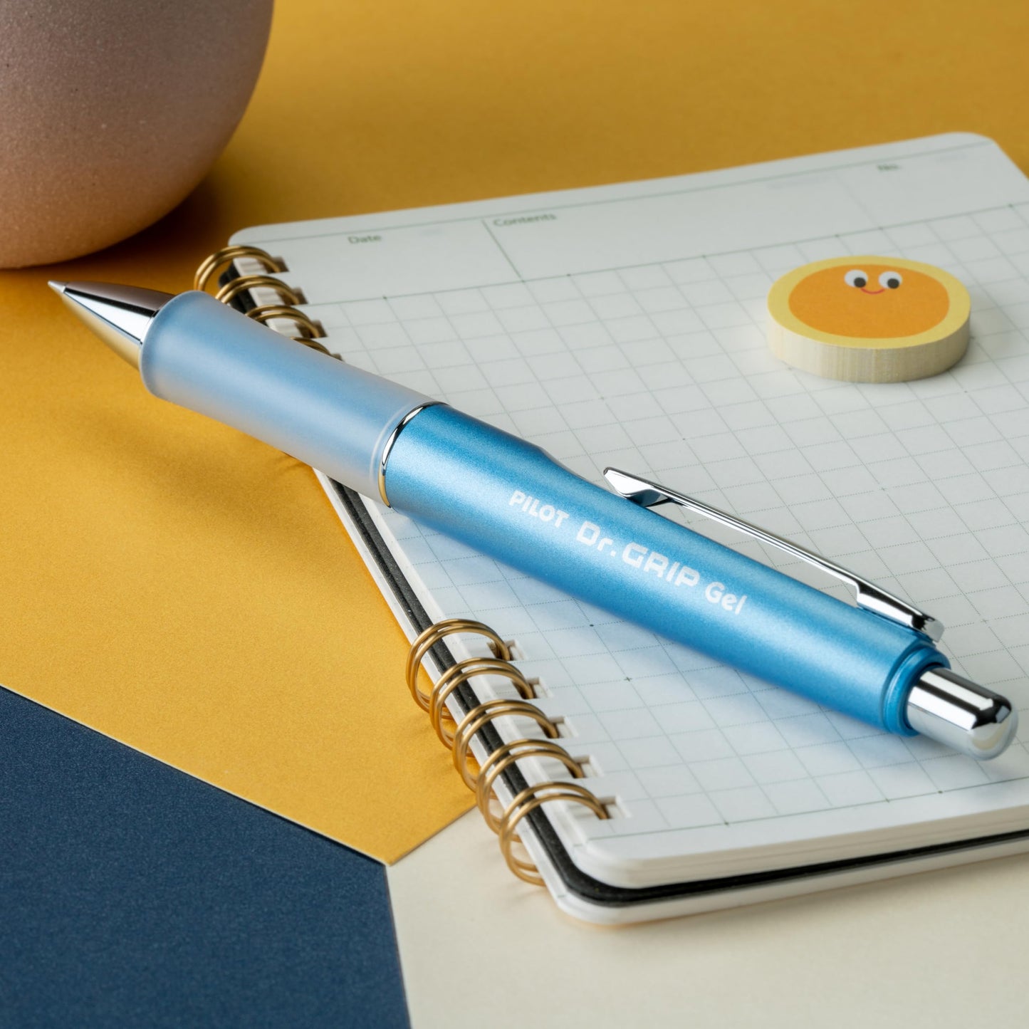 Refillable Retractable Gel Pen with Fine Point Black Ink