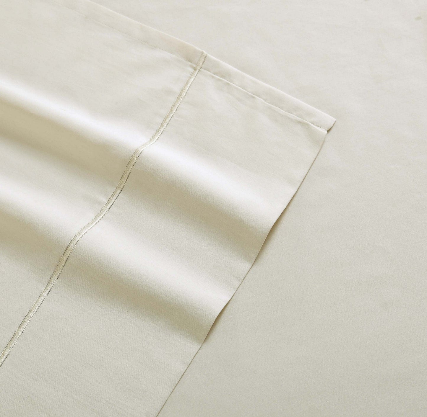 310 Thread Count Clic Solid Cotton Sateen King Sheet Set in Almond Milk