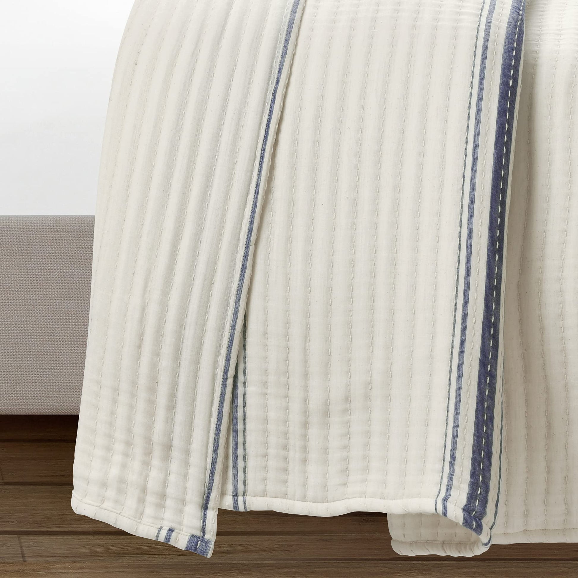 Farmhouse Stripe Kantha Pick Stitch Yarn Dyed Cotton Woven Quilt/Coverlet, Full/Queen, Navy