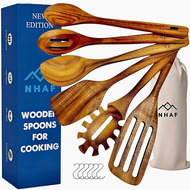 Set of 6 Wooden Cooking Spoons with Hooks