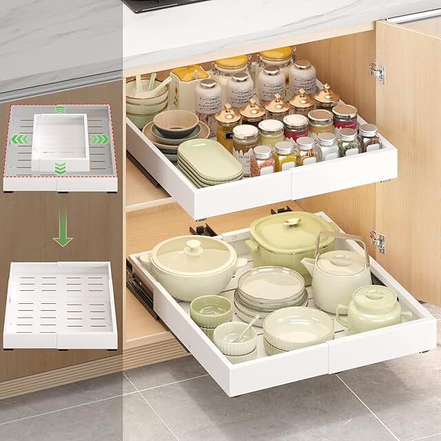 Expandable cabinet pull-out drawer with 3 rails