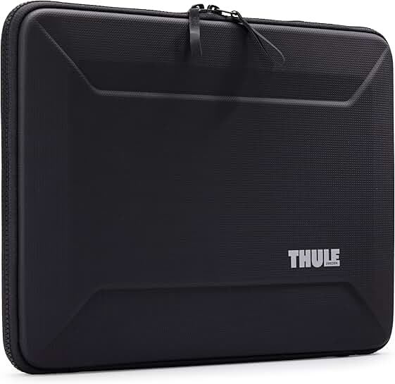Sleeve for 16-inch MacBook with rigid exterior and padded interior