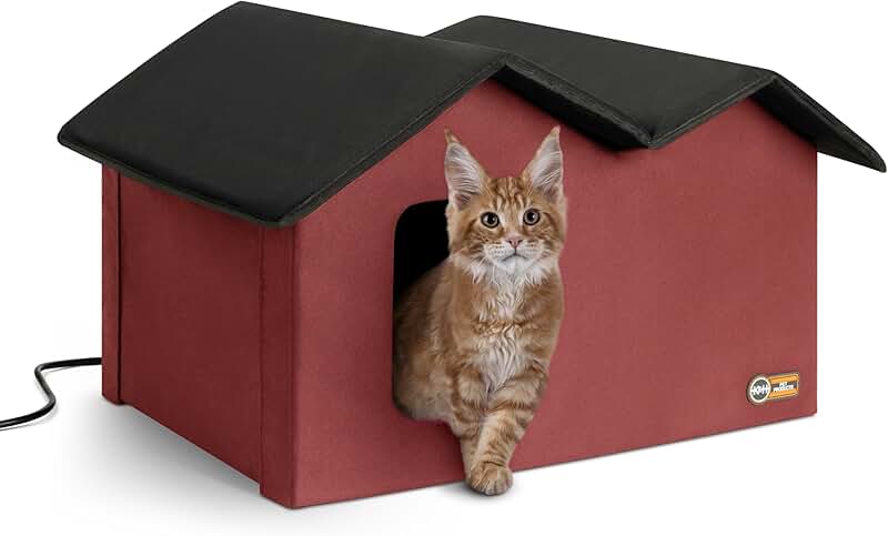Extra-Wide Heated Outdoor Cat House for Winter