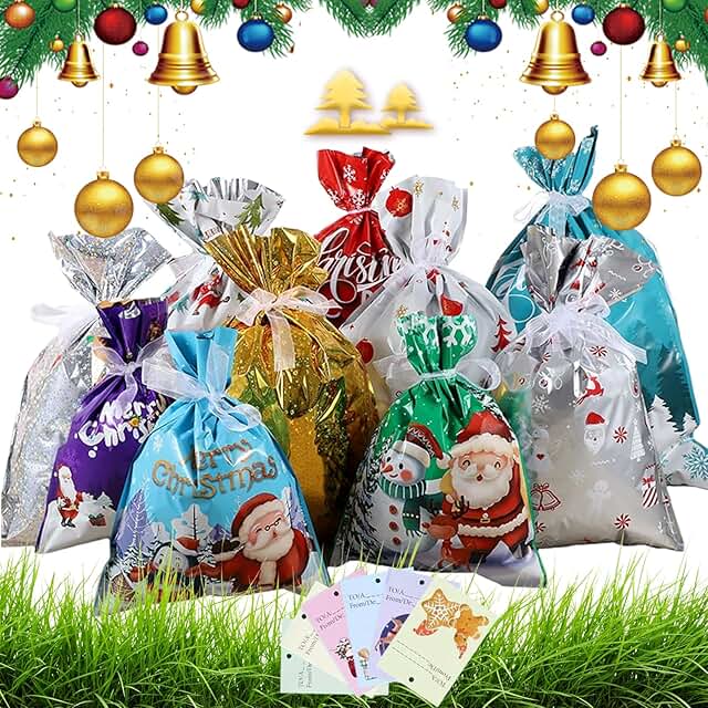 Set of 30 Christmas Gift Bags with Greeting Cards
