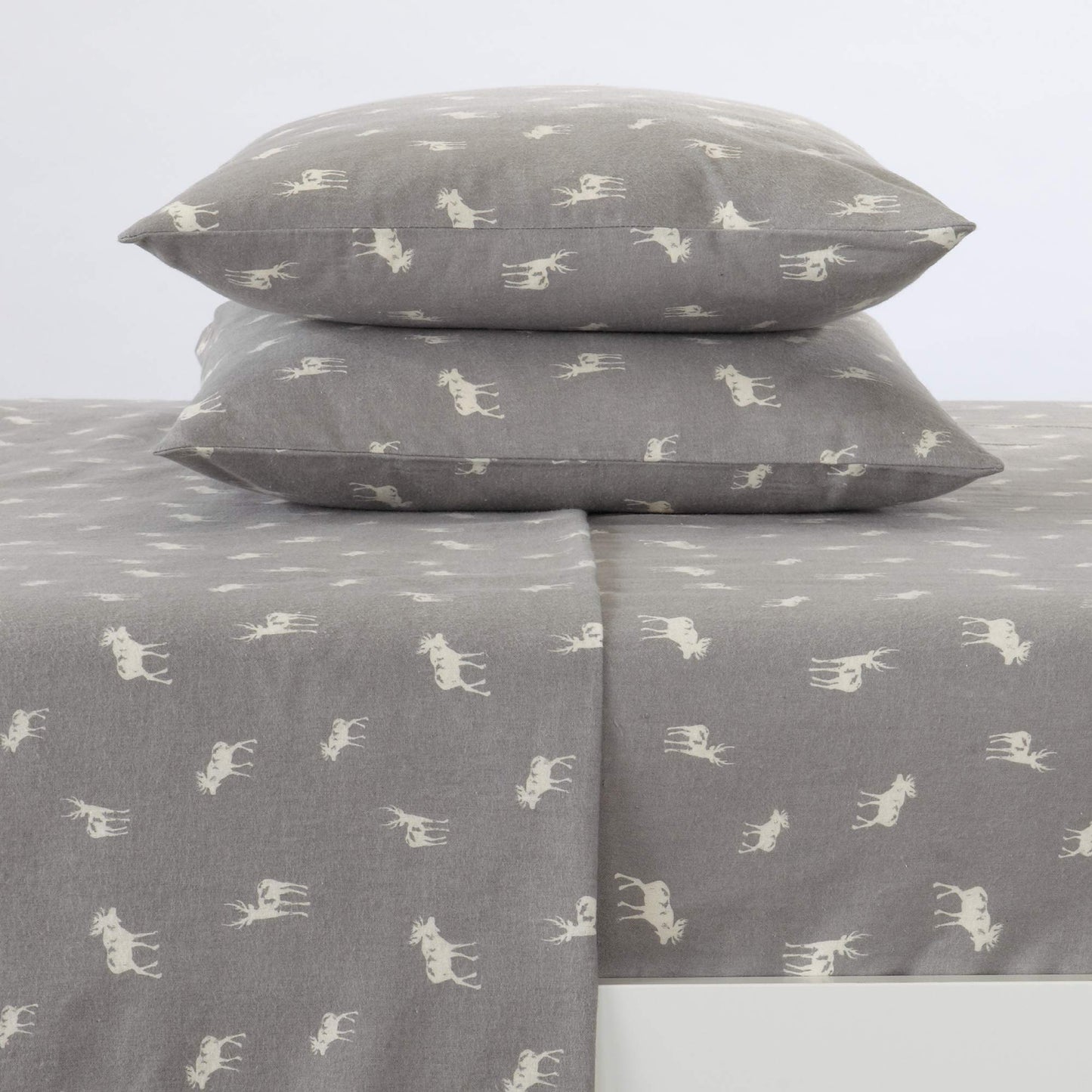 100% Turkish Cotton King Winter Lodge Flannel Sheet Set  Deep Pocket, Soft Sheets  Warm, Double Brushed Camp Bed Sheets  Pre-Shrunk  Anti-Pill Flannel Sheets King, Grey Moose)