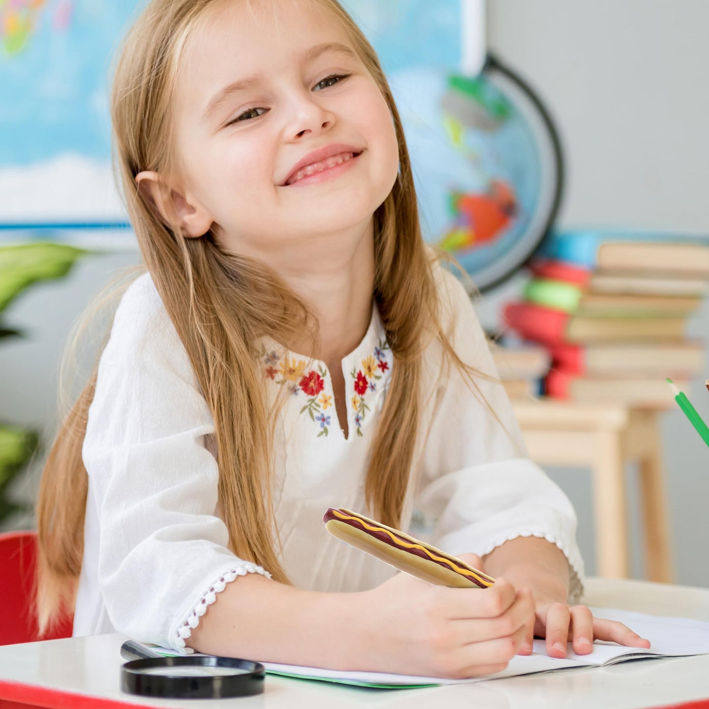 Hotdog-shaped writing pen for school and office