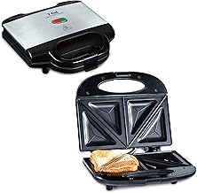 Compact stainless steel sandwich maker with indicator lights