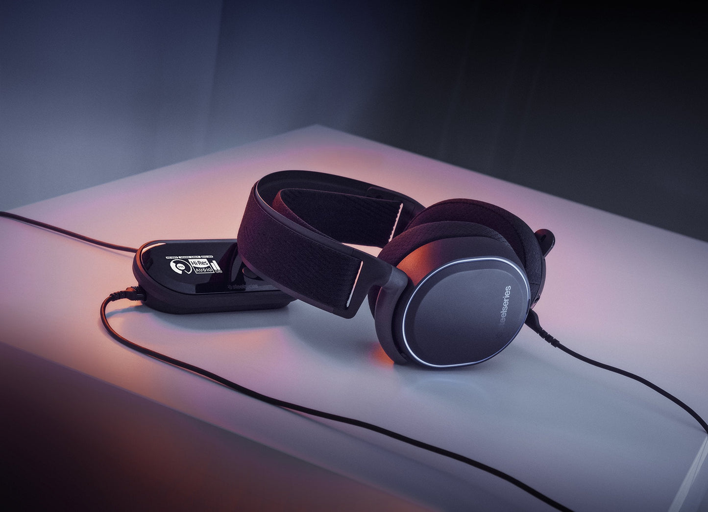 Arctis Pro + GameDAC Wired Gaming Headset - Hi-Res Audio - Dedicated DAC and Amp - for PS5/PS4 and PC - Black