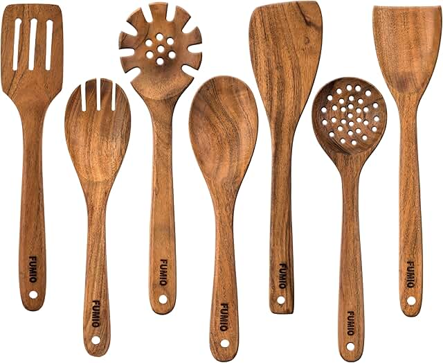 Set of 7 Wooden Cooking Spoons and Spatula