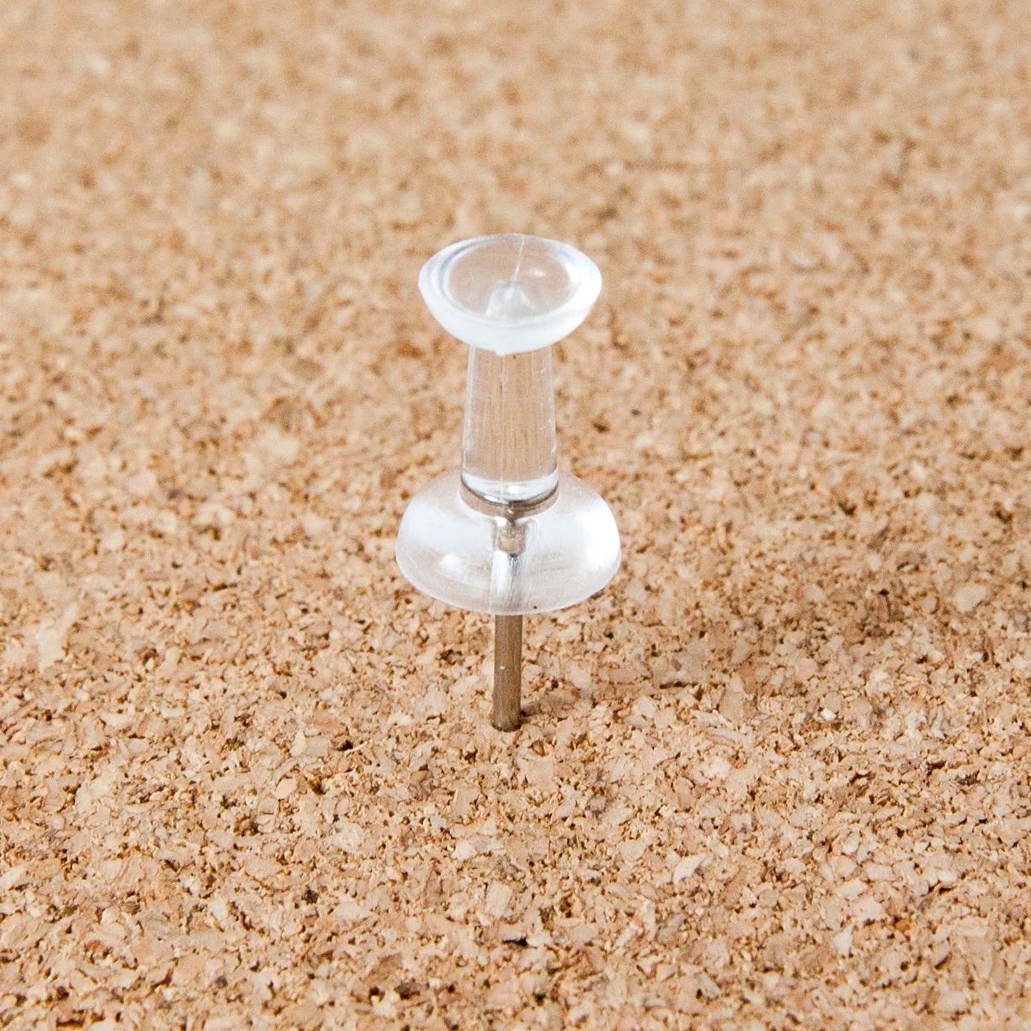 Clear plastic head thumbtacks, 200-count