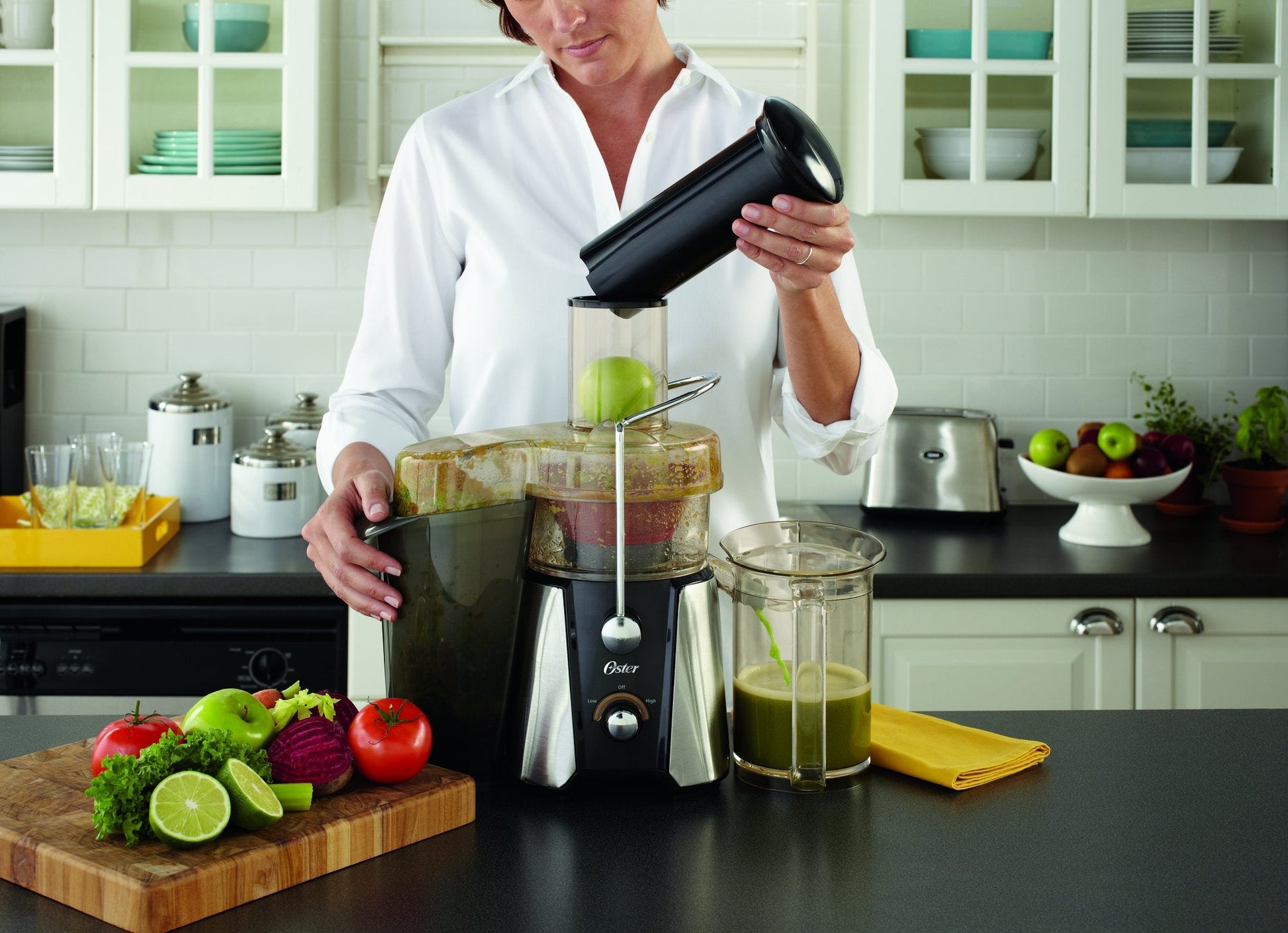 JusSimple 2-Speed Easy Clean Juice Extractor with Extra-Wide Feed Chute, FPSTJE9010-000, 900W, Black/Silver