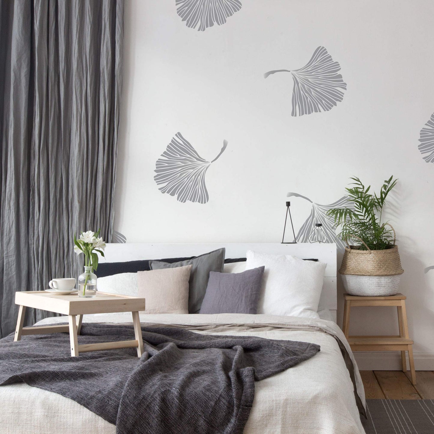 Reusable Plastic Wall Template 43x64cm Ginkgo Leaf Maidenhair Tree