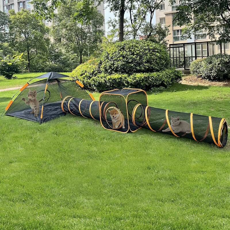 Outdoor Cat Enclosure with Tunnel and Play Area