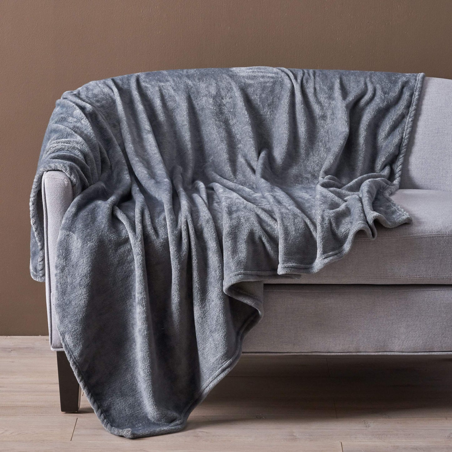 Jaelynn Flannel Throw Blanket, Dark Gray